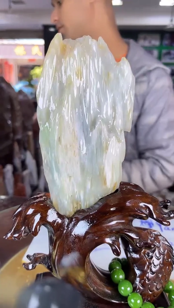 缅甸天然树化玉精品居家摆件