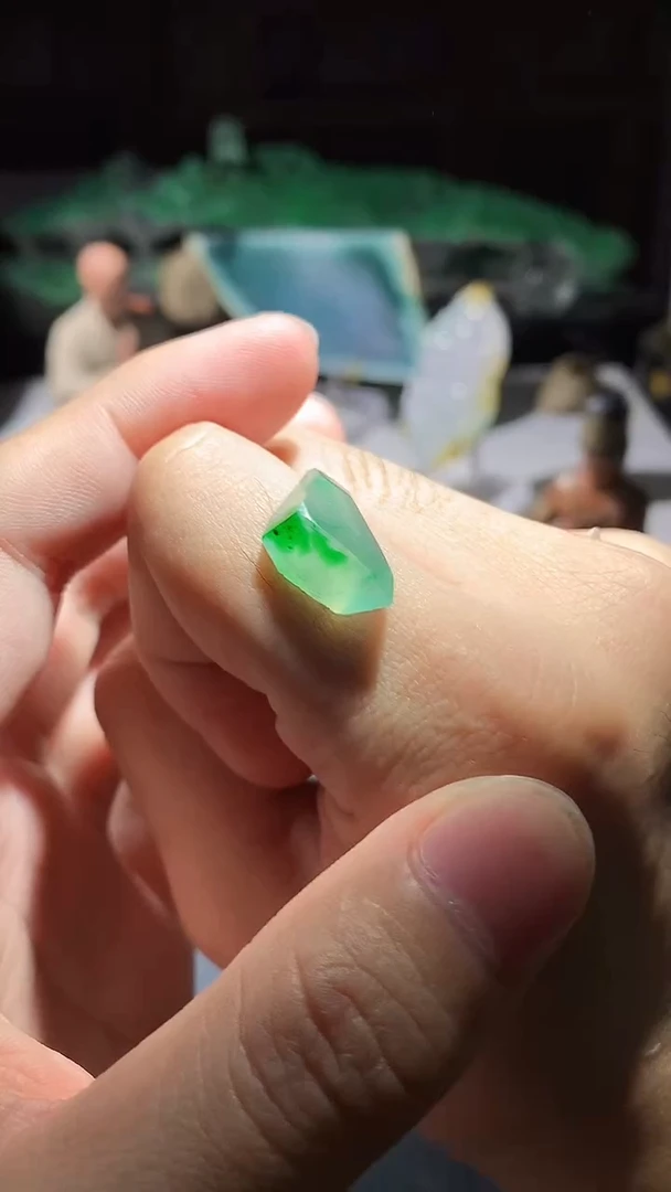 未镶嵌定制翡翠戒面