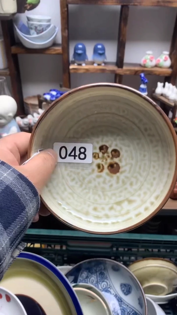 瓷片爱****姐A龙华精品陶瓷店