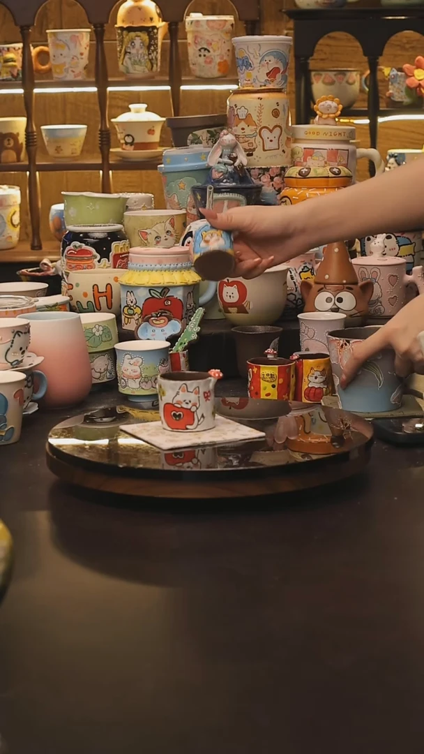 景德镇釉下彩绘设计师款式陶瓷