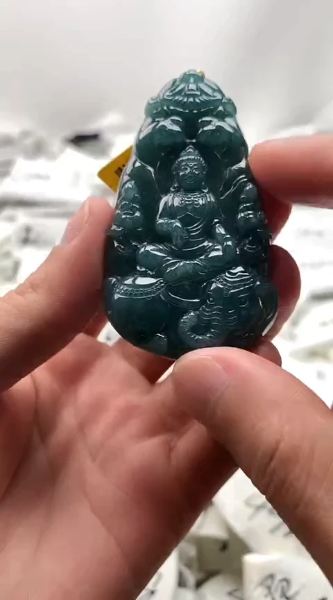 翡翠未镶嵌颈饰普贤