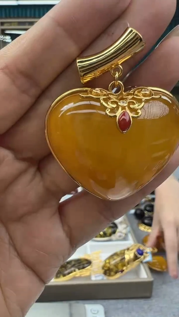 未镶嵌颈饰琥珀452秒拍号