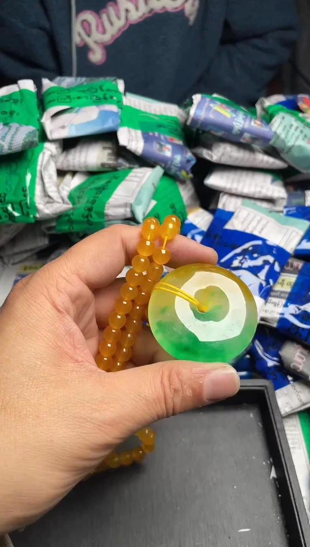 强子收货时尚吊坠Y-19