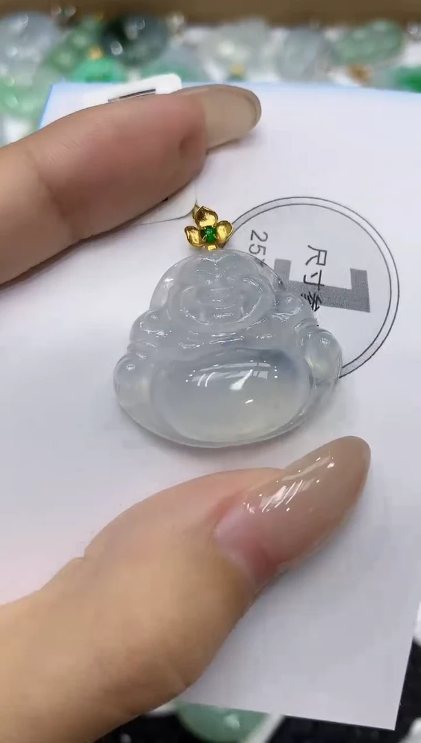 翡翠18K金镶嵌颈饰111111111111