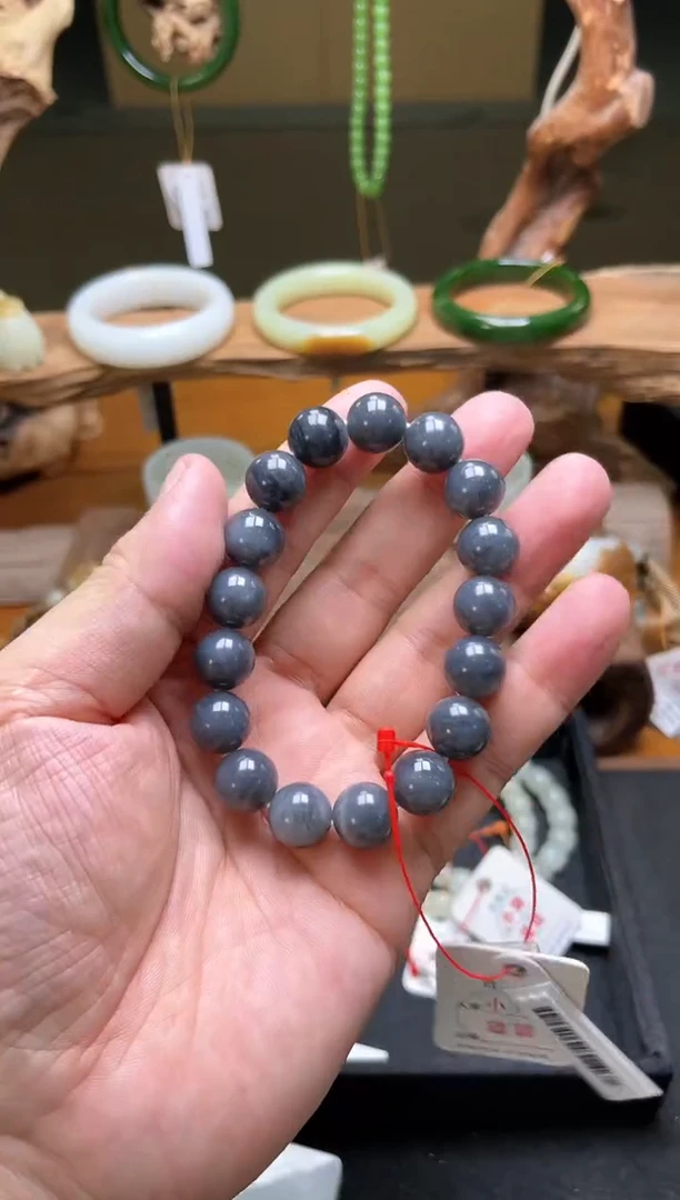 未镶嵌手串和田玉卡12墨玉青花 圆珠