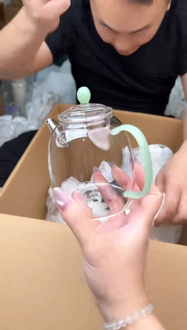 禾器 宴臣壶浅玉色
