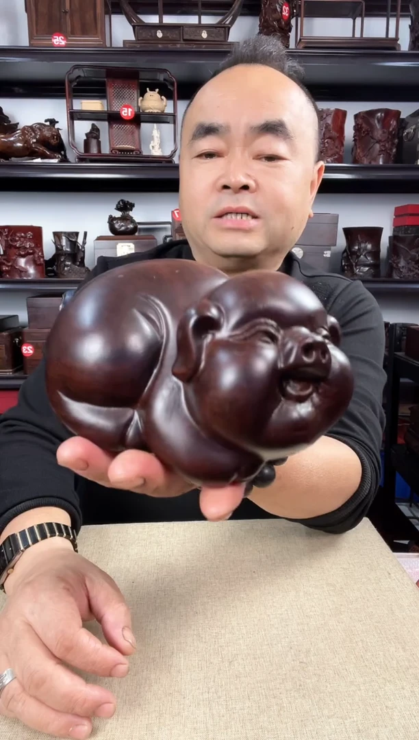 木老李红木工艺品大猪