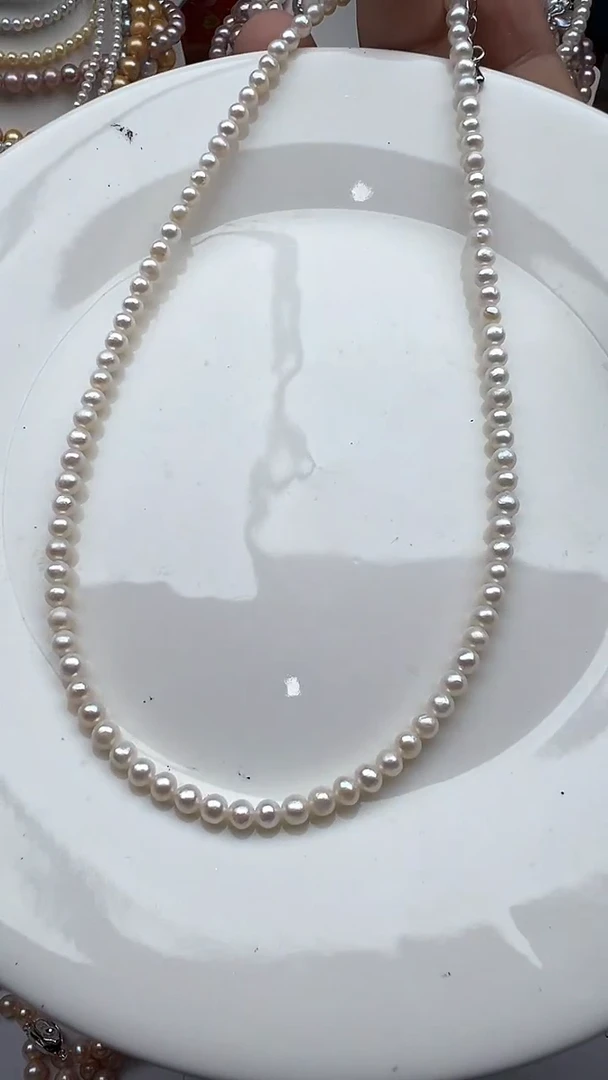 淡水珍珠未镶嵌颈饰1