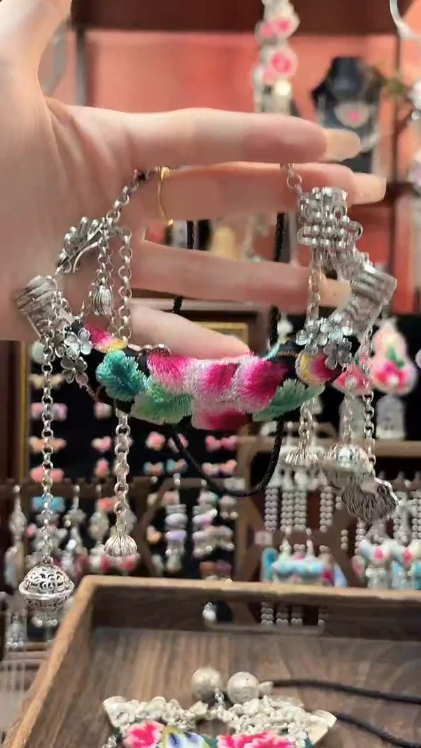 织绣 云织谣民族风精美饰品 66