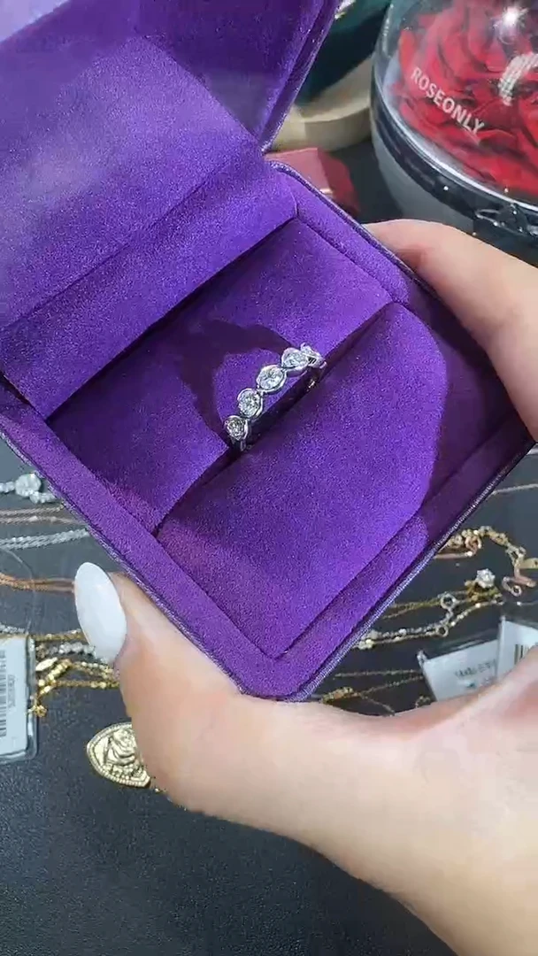 18K金镶嵌戒指/指环钻石18K钻石戒指镶嵌