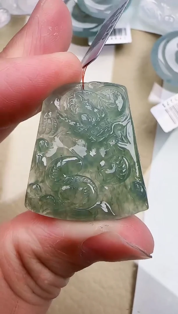 翡翠未镶嵌颈饰缅甸天然翡翠
