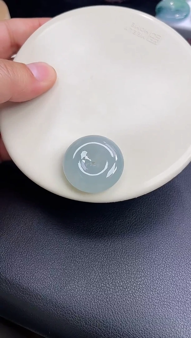 颈饰未镶嵌翡翠【30】28.3    8.9mm