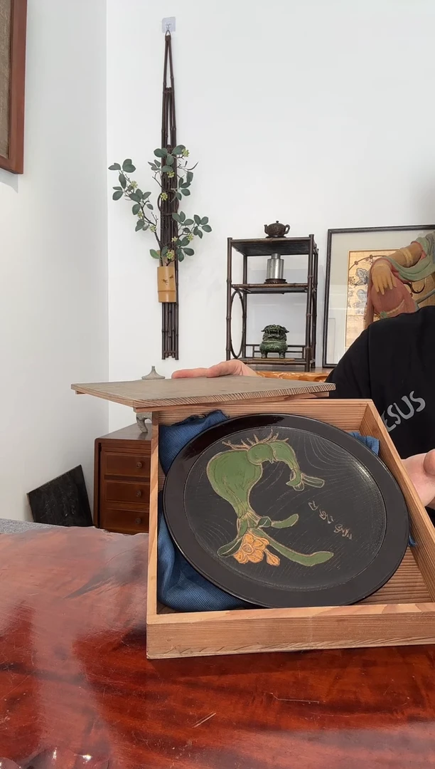 瓷片F****e中古品个别存有岁月痕迹，谨慎下单哦~