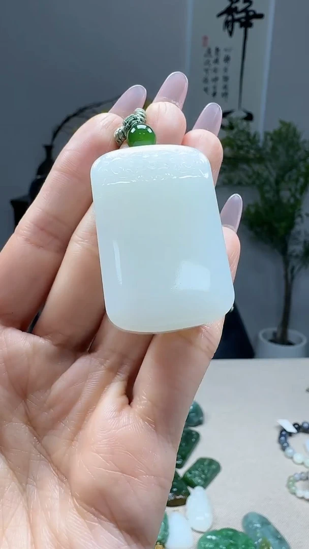 未镶嵌和田玉挂件1
