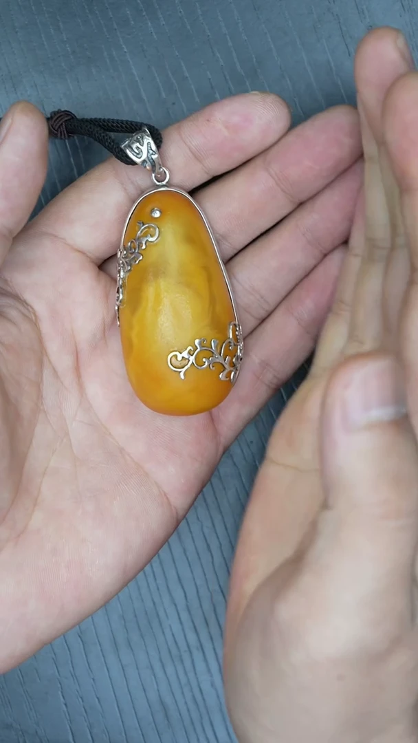 【闪购商品】琥珀裸石银S925镶嵌老蜡橘皮吊坠
