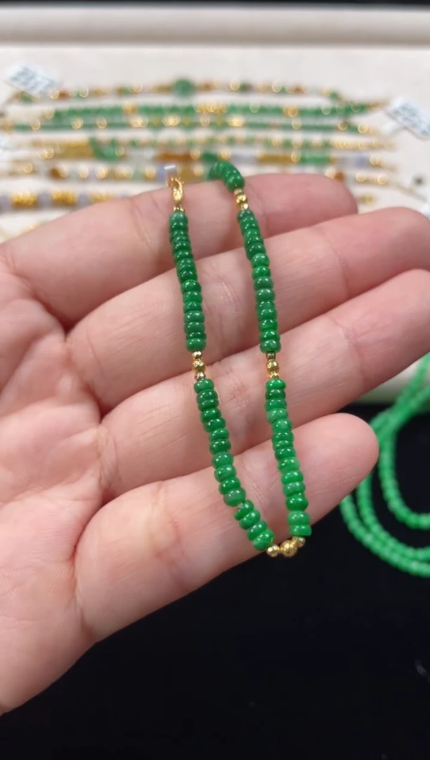 18K金镶嵌手链翡翠是****️一条   P293