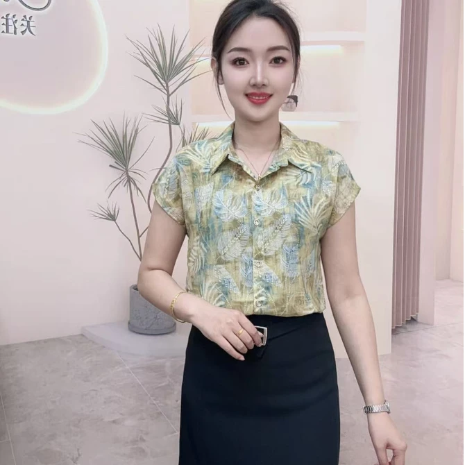 2025年夏季新款上新时尚花色款开衫气质百搭洋气显瘦女士衬衫