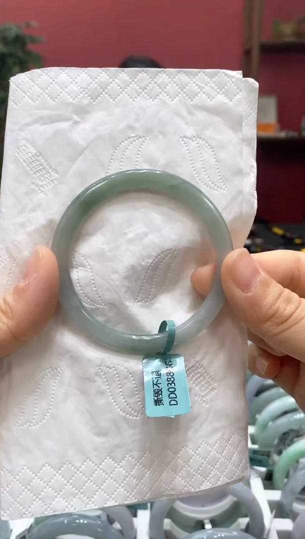 翡翠手镯未镶嵌00006412