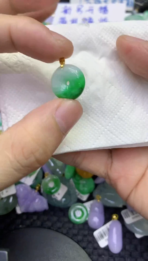 颈饰未镶嵌翡翠天然缅甸A货翡翠