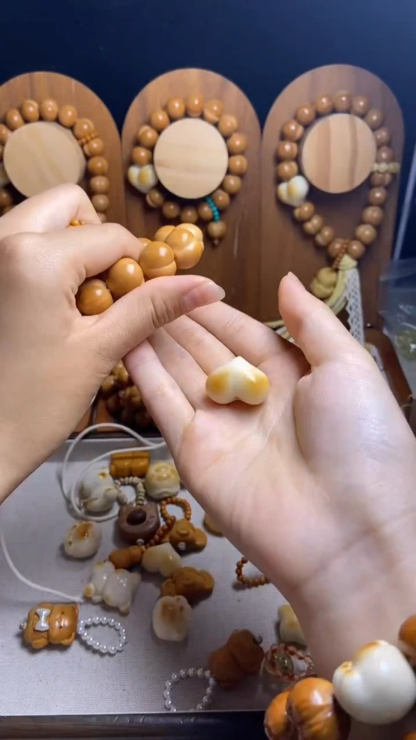 手串猴头核桃C****q全品光面聚宝盆