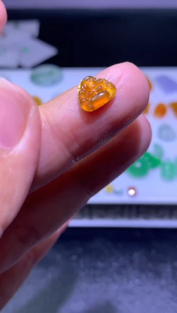 未镶嵌定制翡翠毛货