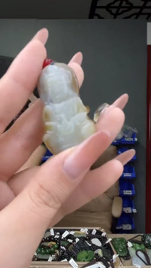 颈饰未镶嵌和田玉拍一发一，多样性发货！