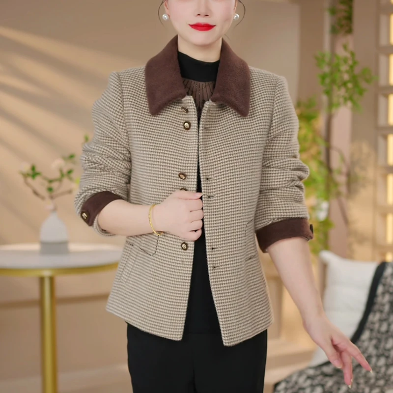 小香风毛呢外套女2025新款秋冬高端气质显瘦中年妈妈装短款大衣