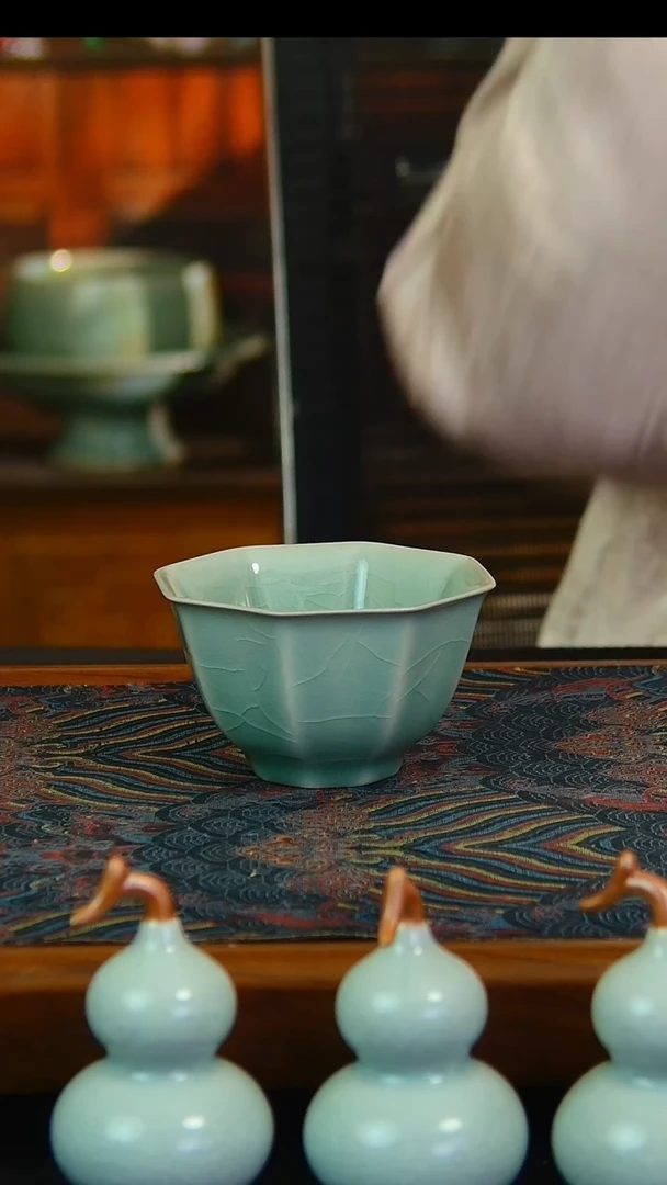 瓷片仿古釉八方杯