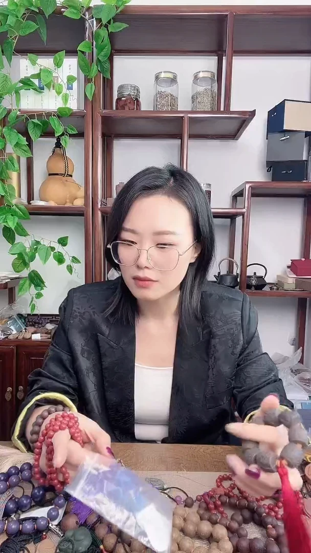 泥塑璎*花蕊夫人的大脖挂