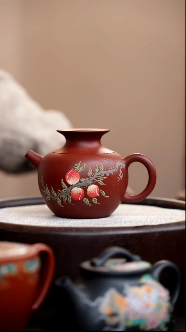 茶壶紫砂004   朱泥公道壶泥绘桃子