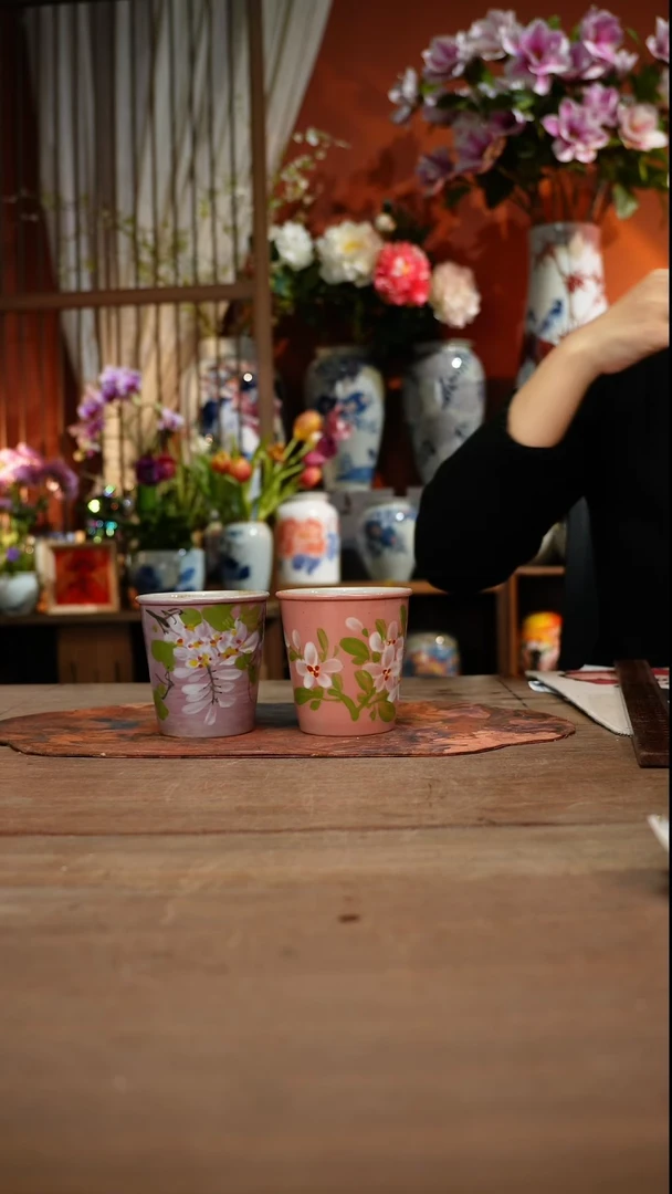 当代高温釉下彩手绘陶瓷餐具