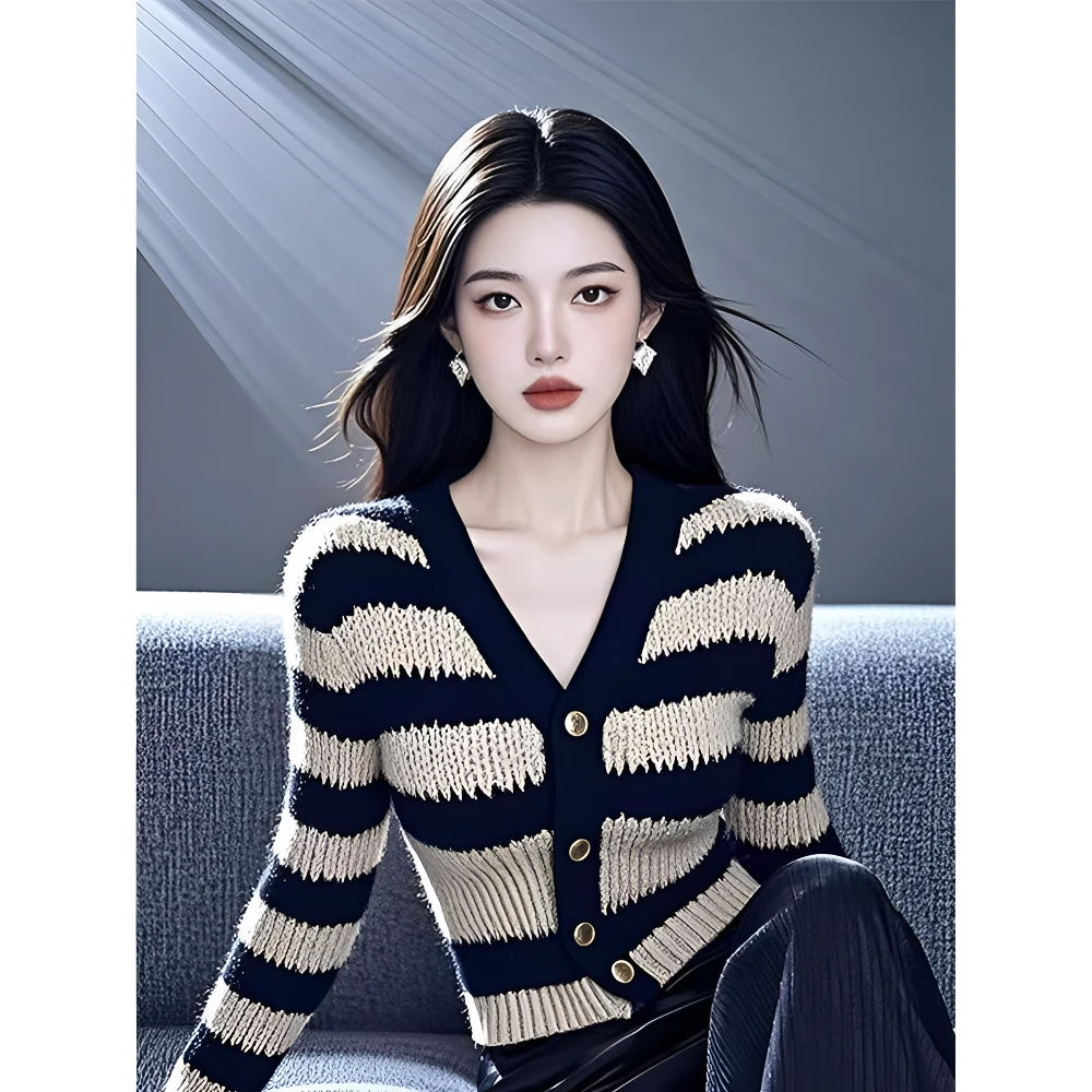 撞色V领条纹外搭长袖针织开衫女2025早秋季新款小香风高级感上衣