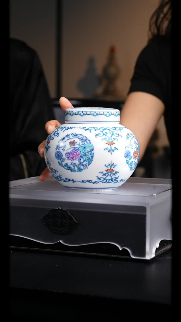涂杏花丨四季团花茶叶罐