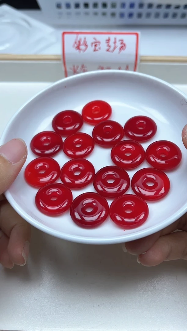 手饰玛瑙未镶嵌A622 鸽血红 小平安扣1个9.9元