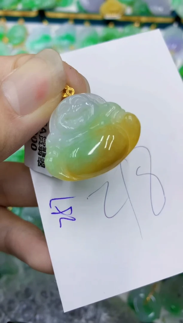 翡翠18K金镶嵌颈饰1111111111