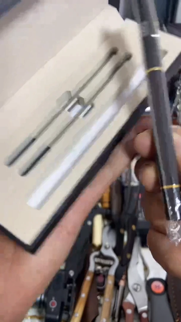 瓷片闪购商品  如图所示