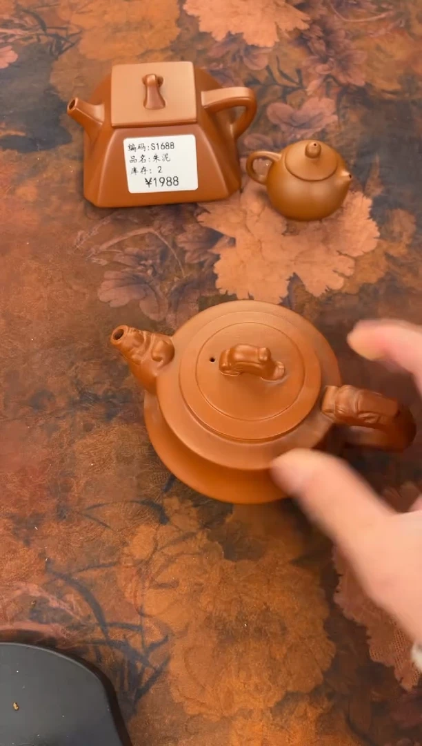 茶杯紫砂-扁平朱泥壶 孤