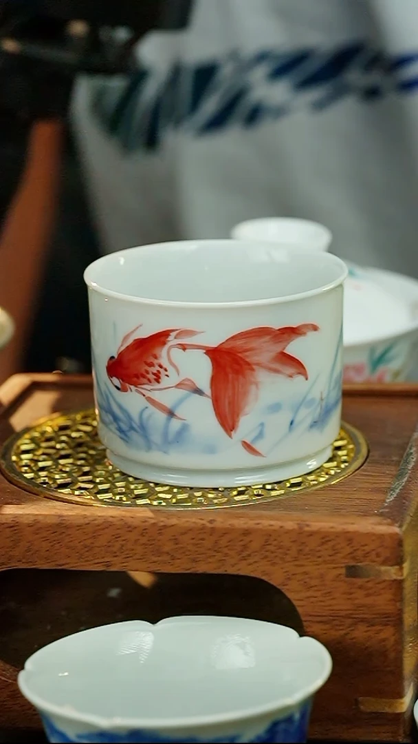 金鱼小容天-----