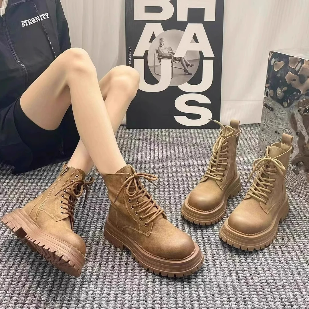 啄木鸟厚底马丁靴女2025新款春季工装短靴子美拉德棕色机车靴