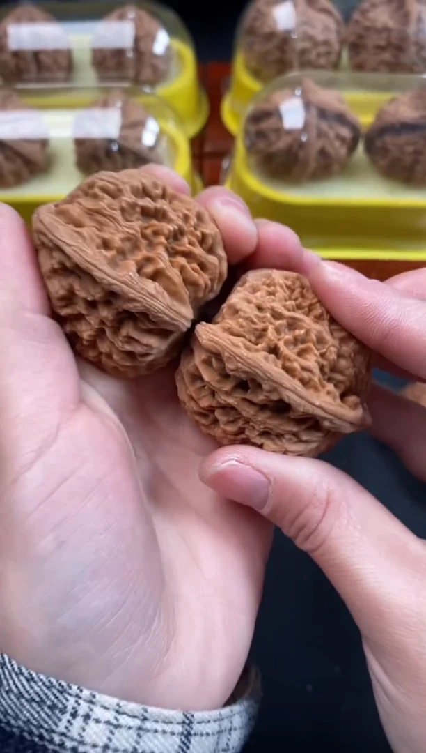 把件文玩核桃南疆石42尺Q148