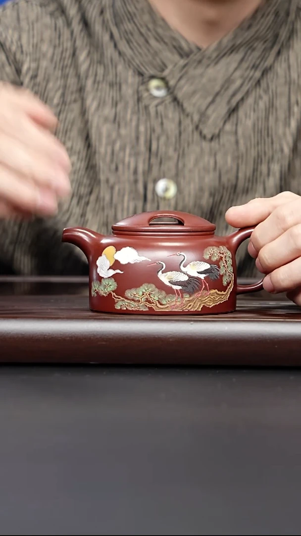 茶壶紫砂宜兴紫砂 牛盖莲子壶龙血砂 梅鹏