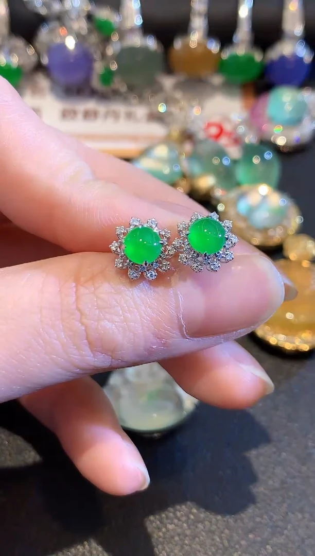 18K金镶嵌翡翠耳饰A35 多样性发货一件