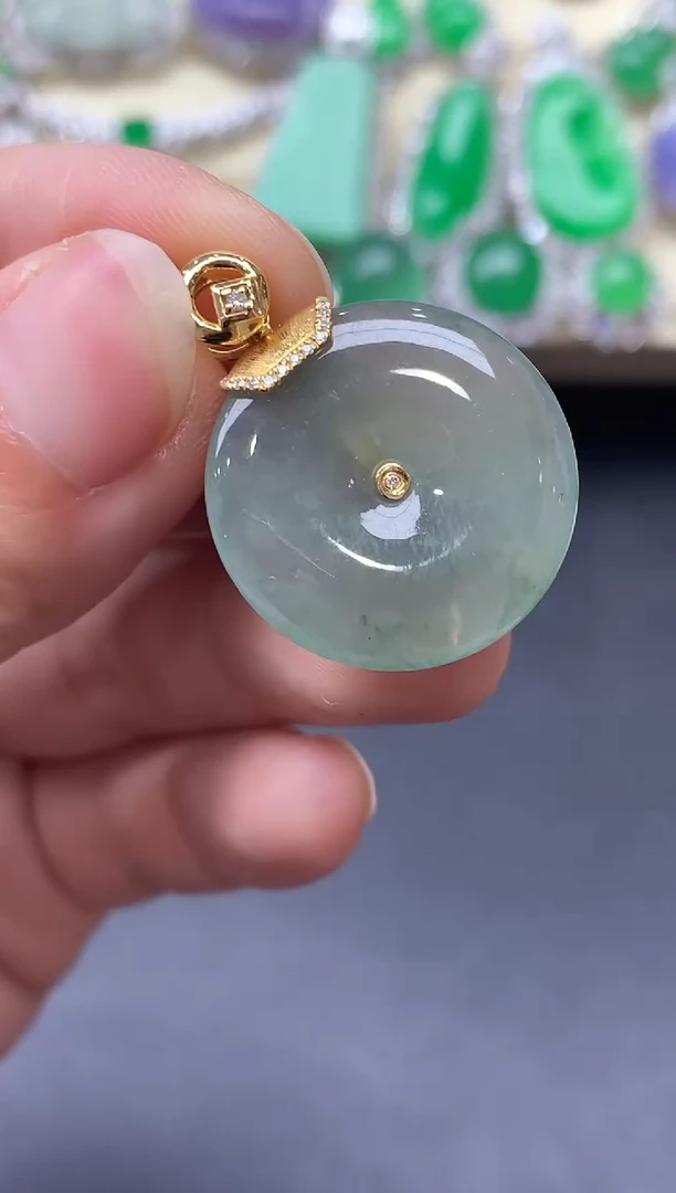 颈饰18K金镶嵌翡翠155-中国好珍宝