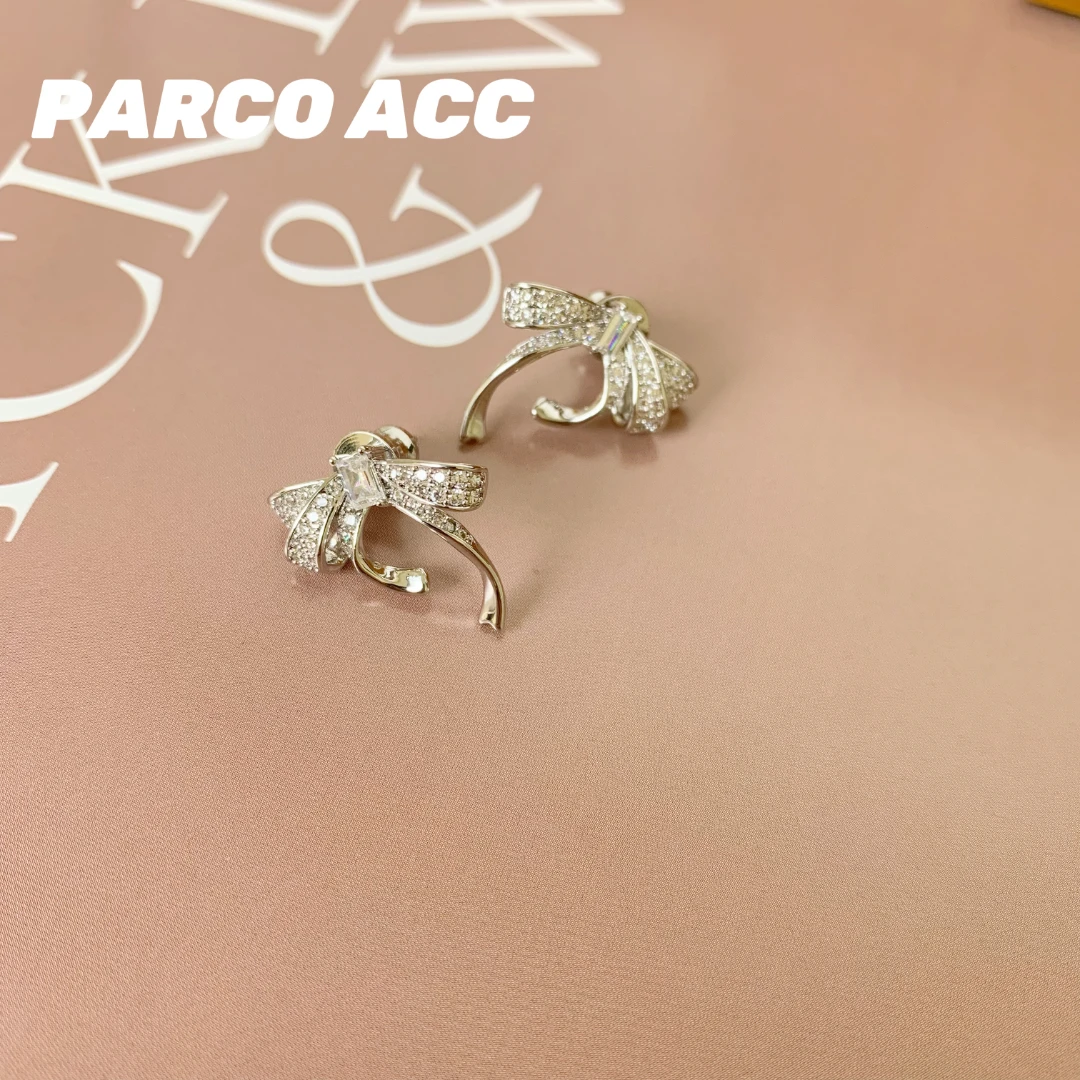 铜合金合成锆石耳饰 TB501   LORO飞舞蝴蝶结耳钉