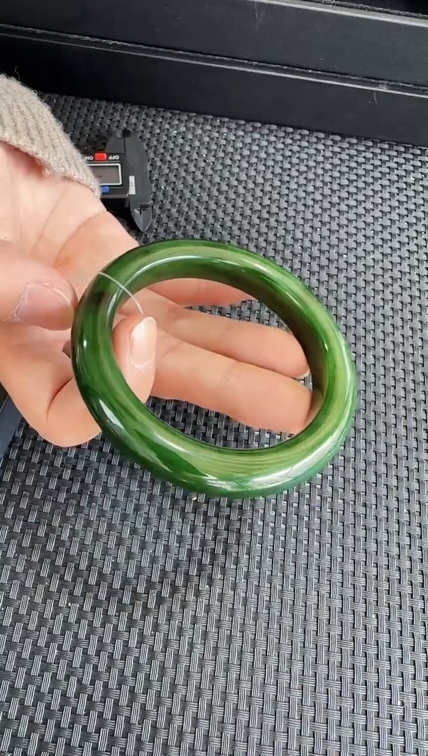 【闪购商品】和田玉（碧玉）手镯未镶嵌圈口约60.6mm