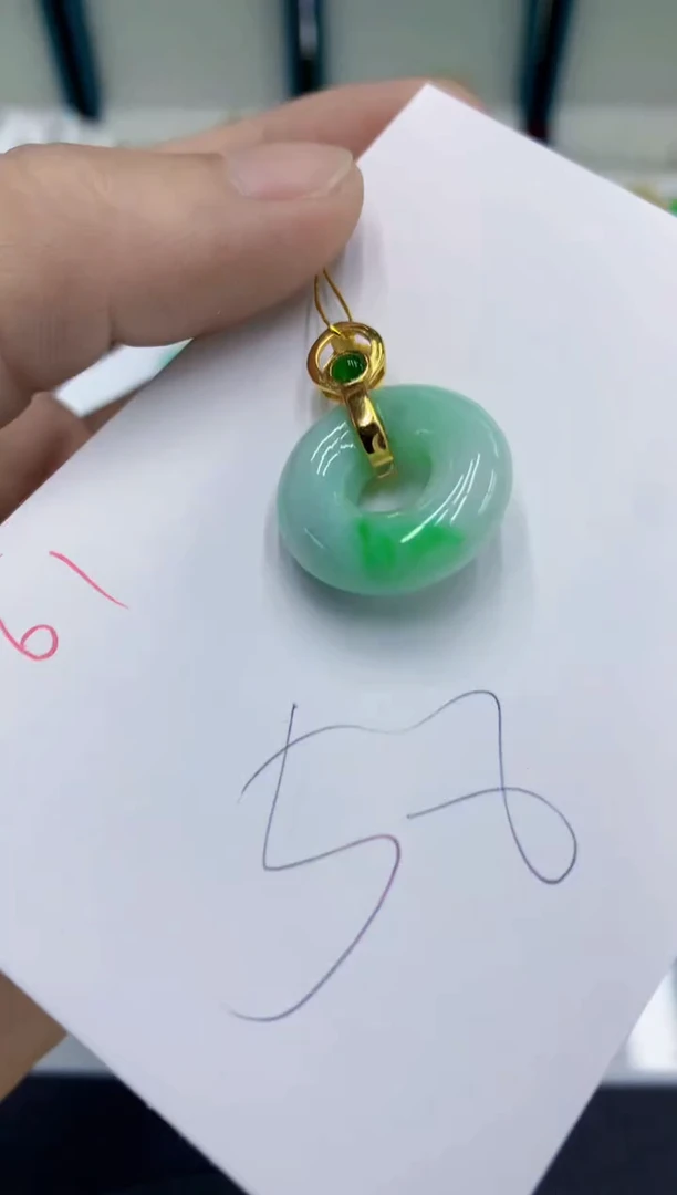 翡翠未镶嵌颈饰111111