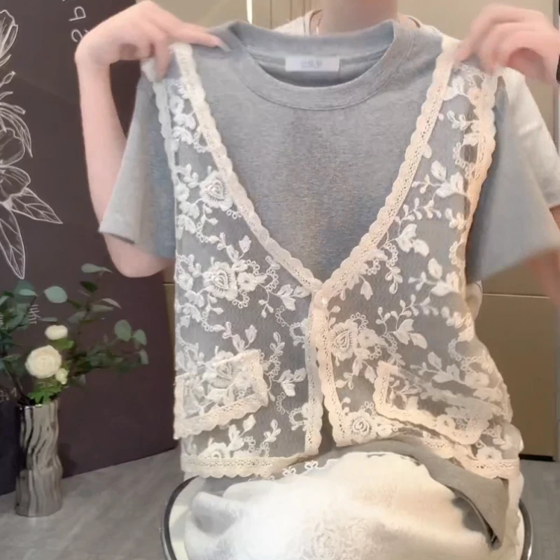 夏季新款刺绣蕾丝拼接假两件女时尚洋气设计感百搭上衣LK2503039