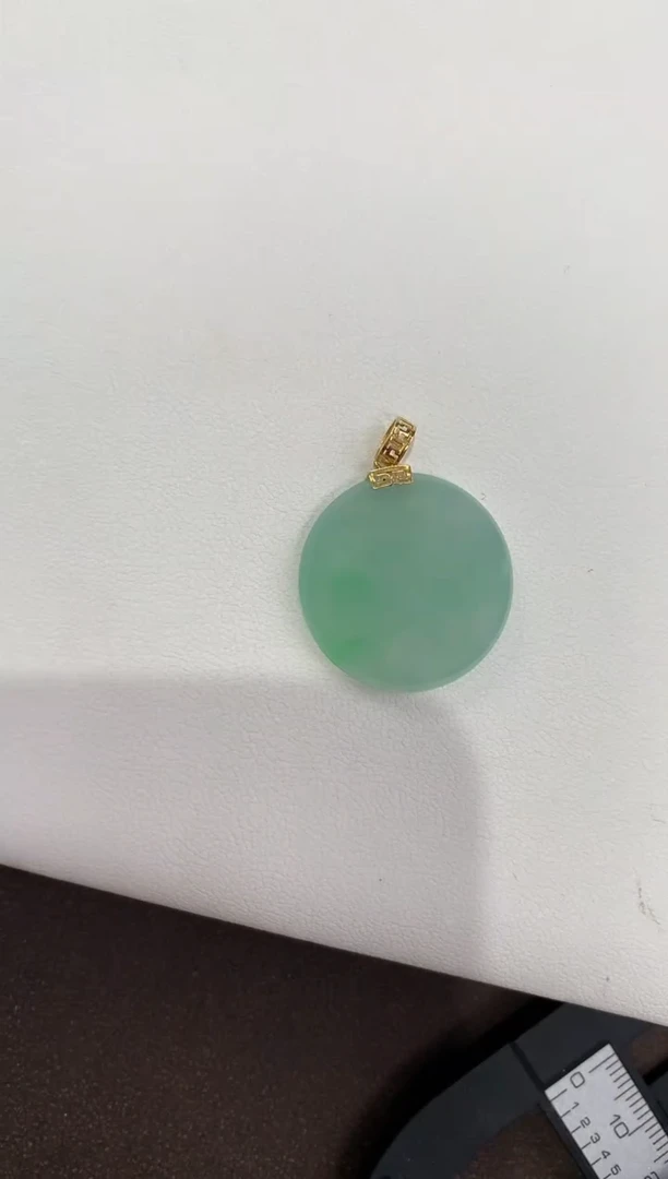 颈饰18K金镶嵌翡翠天然缅甸a货翡翠(多样性发其一)