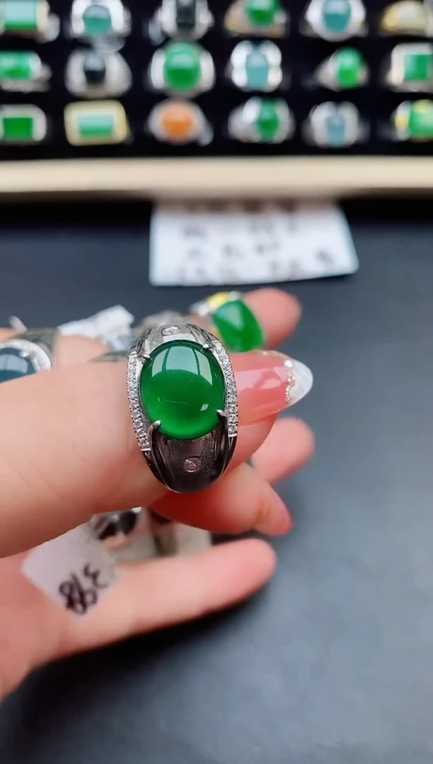 【闪购商品】翡翠戒指银S925镶嵌12121