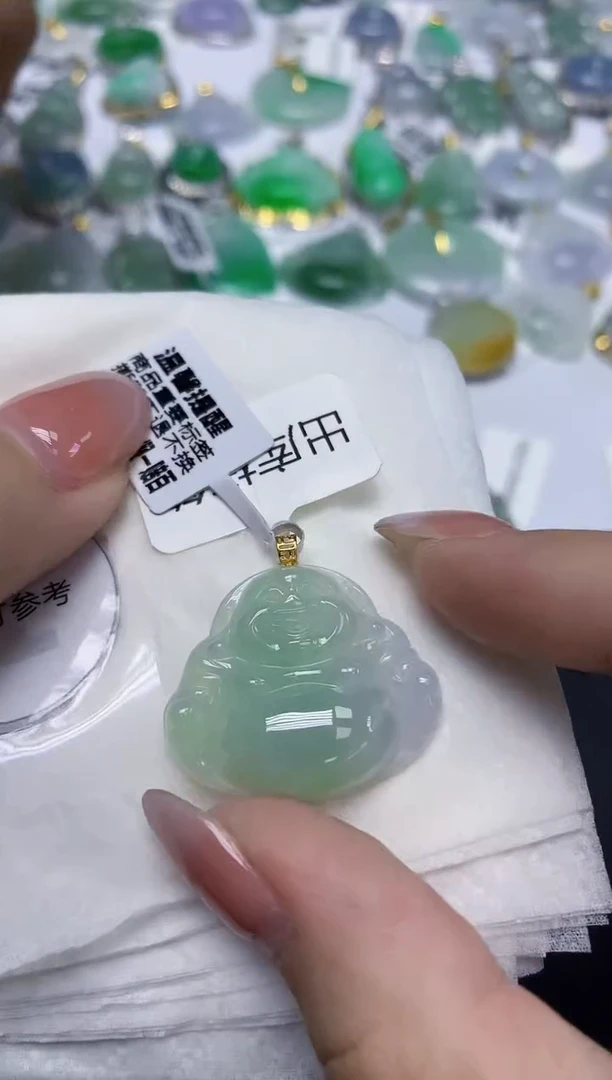 颈饰18K金镶嵌翡翠天然缅甸翡翠A货百元以上9元证书费自理